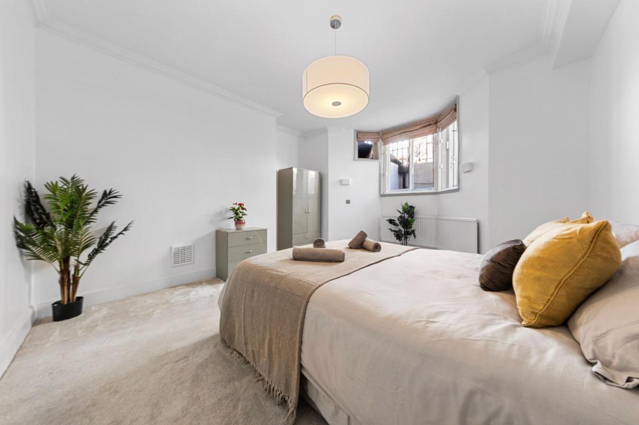 Harrods 2 Bed Lux Flat W/Patio Apartment Londra Exterior foto