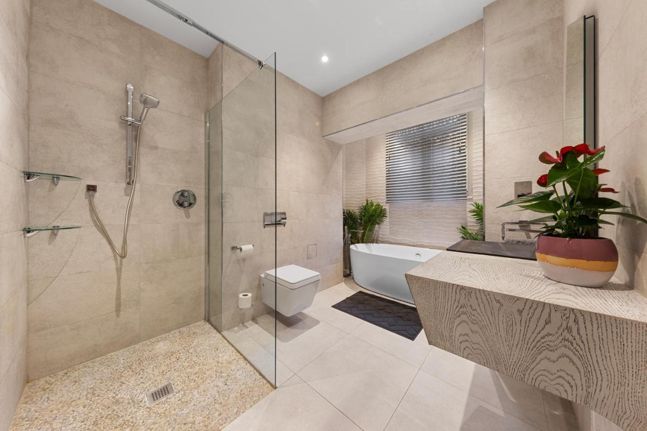 Harrods 2 Bed Lux Flat W/Patio Apartment Londra Exterior foto