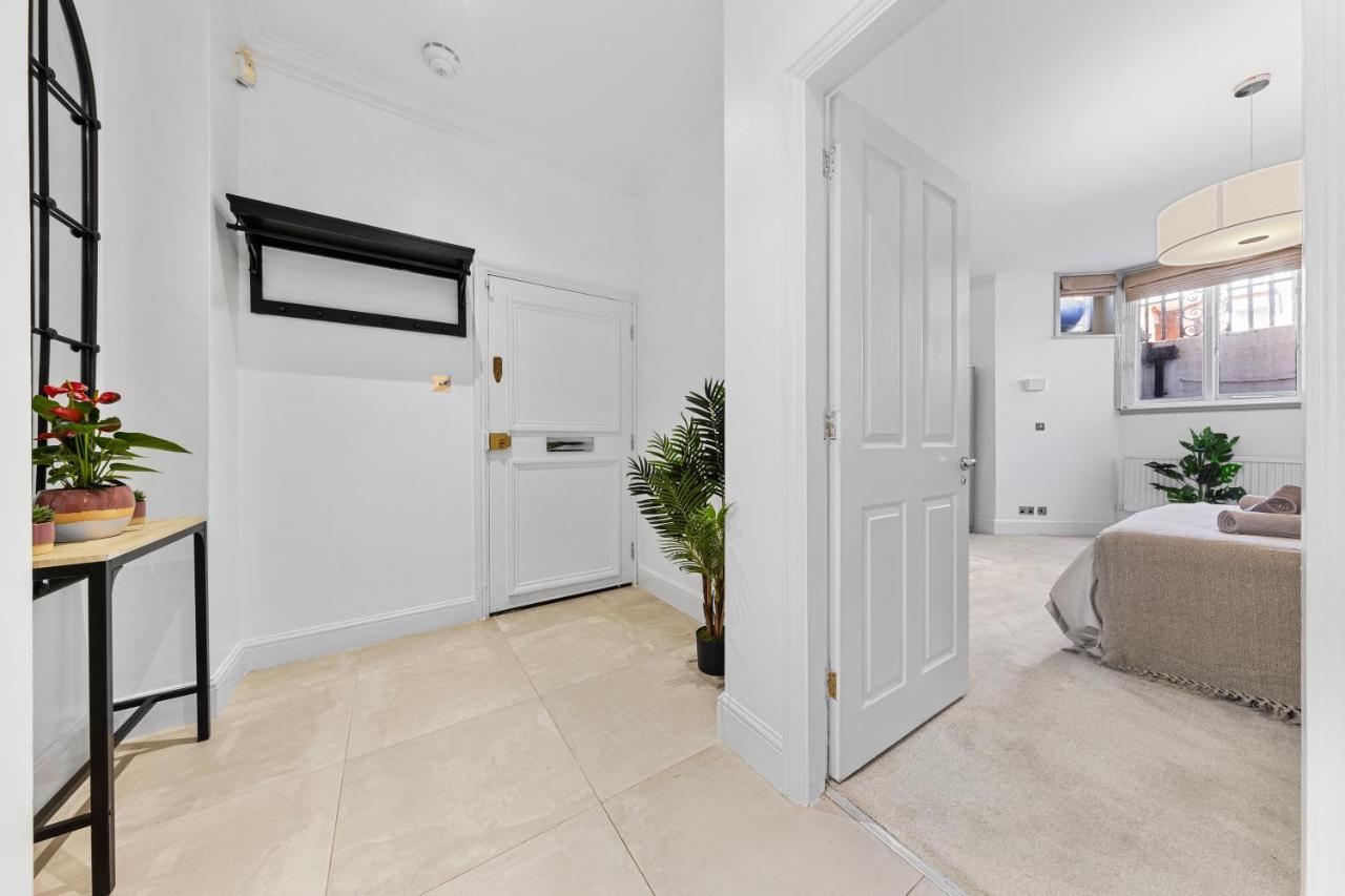 Harrods 2 Bed Lux Flat W/Patio Apartment Londra Exterior foto