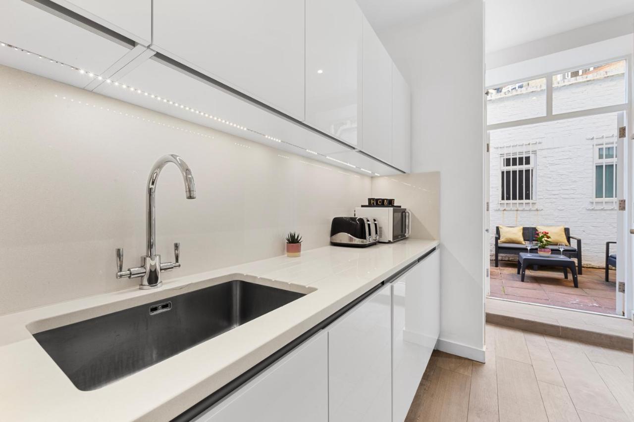 Harrods 2 Bed Lux Flat W/Patio Apartment Londra Exterior foto