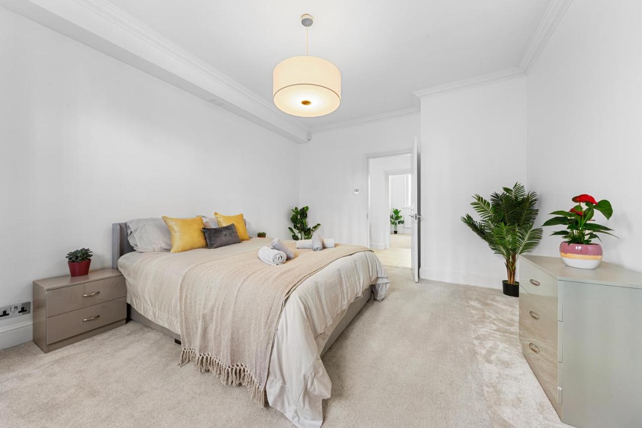 Harrods 2 Bed Lux Flat W/Patio Apartment Londra Exterior foto